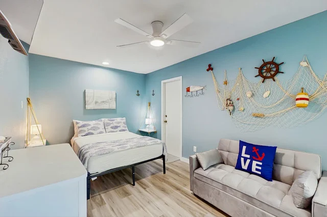 Bedroom image 1