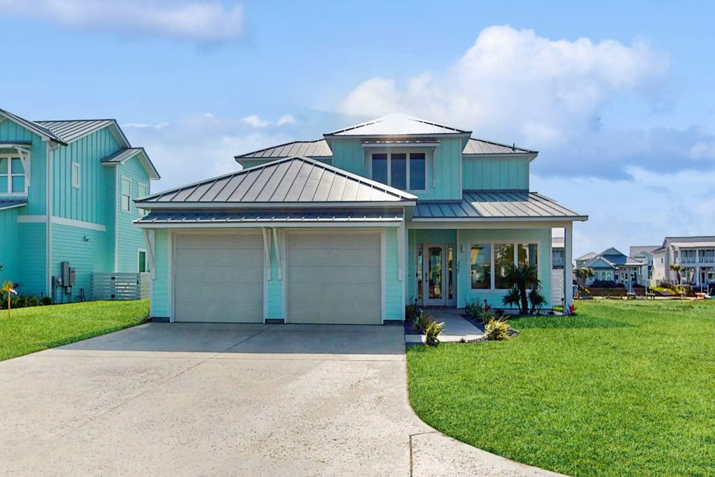 Tortuga Palms - Bayfront, Heated Pool & Hot Tub property photo 1