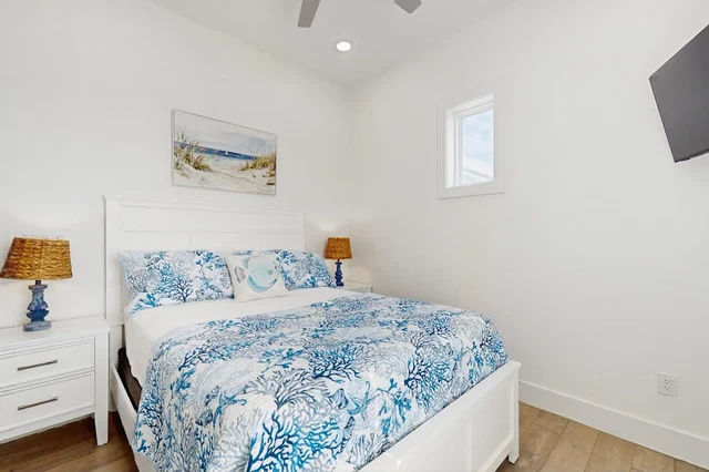 Bedroom image 1