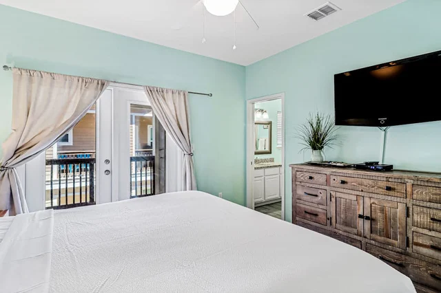 Bedroom image 1
