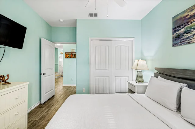 Bedroom image 1