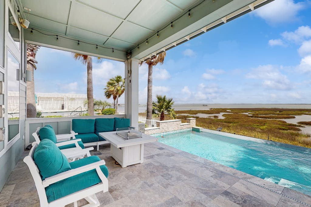 Saltwater Serenity at the Reserve property photo 1