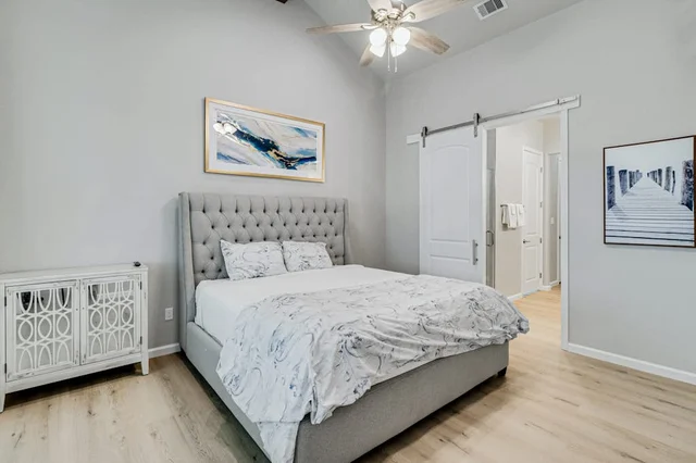 Bedroom image 1