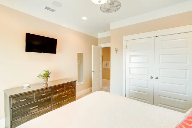 Bedroom image 1