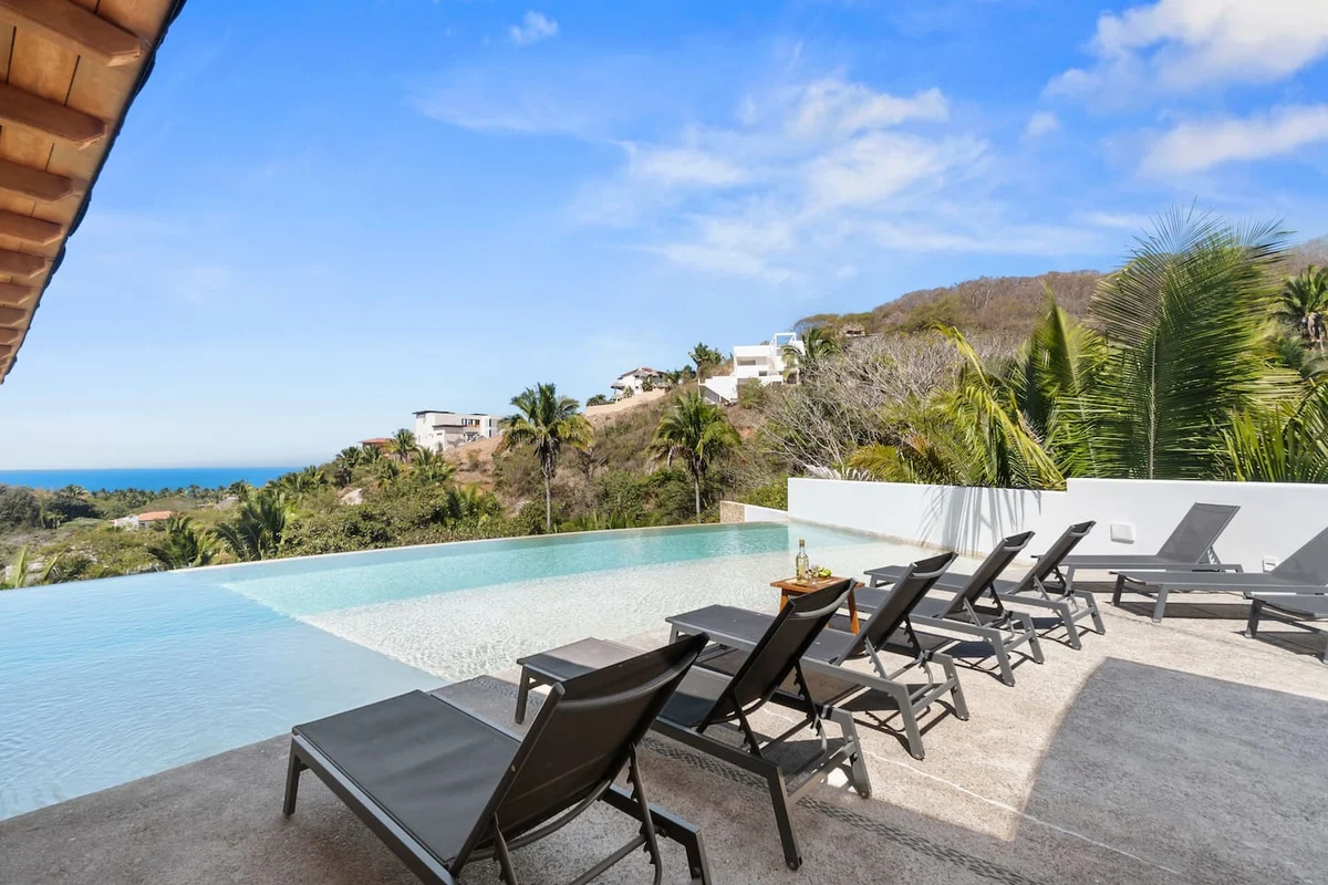 Brand New w/ Infinity Pool & Private Patio property photo 2