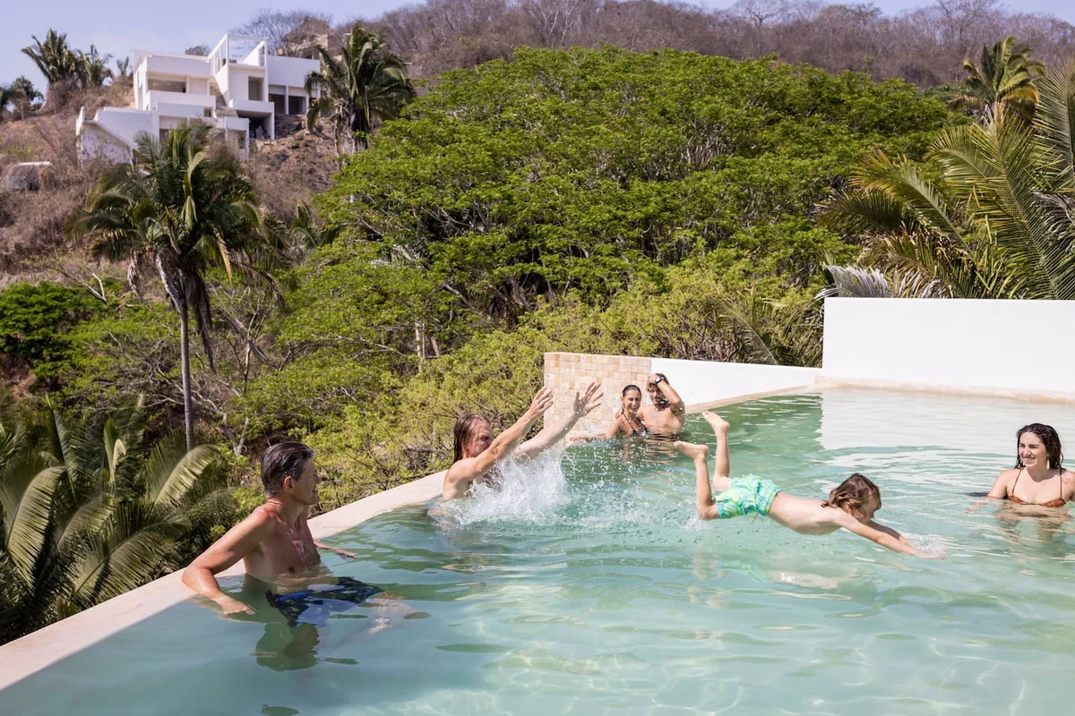 Rooftop Infinity Pool, Ocean Views, North Side property photo 2