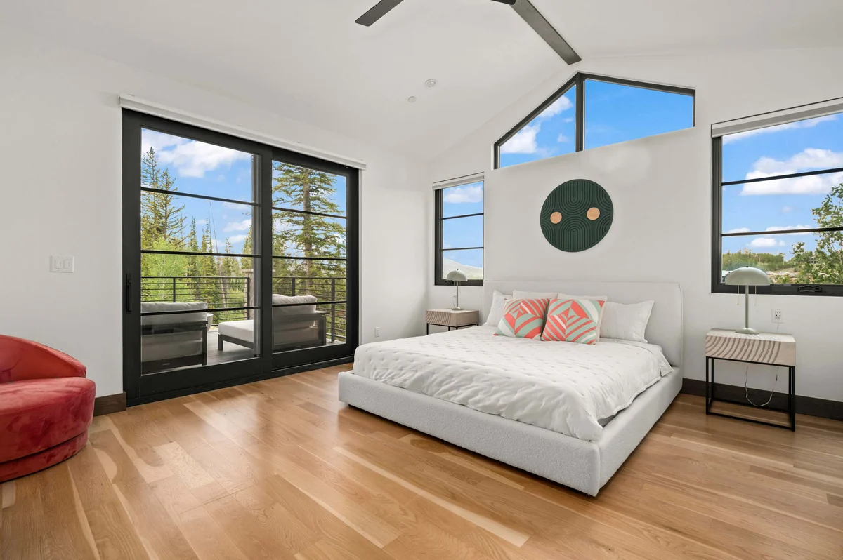 Bedroom image 1