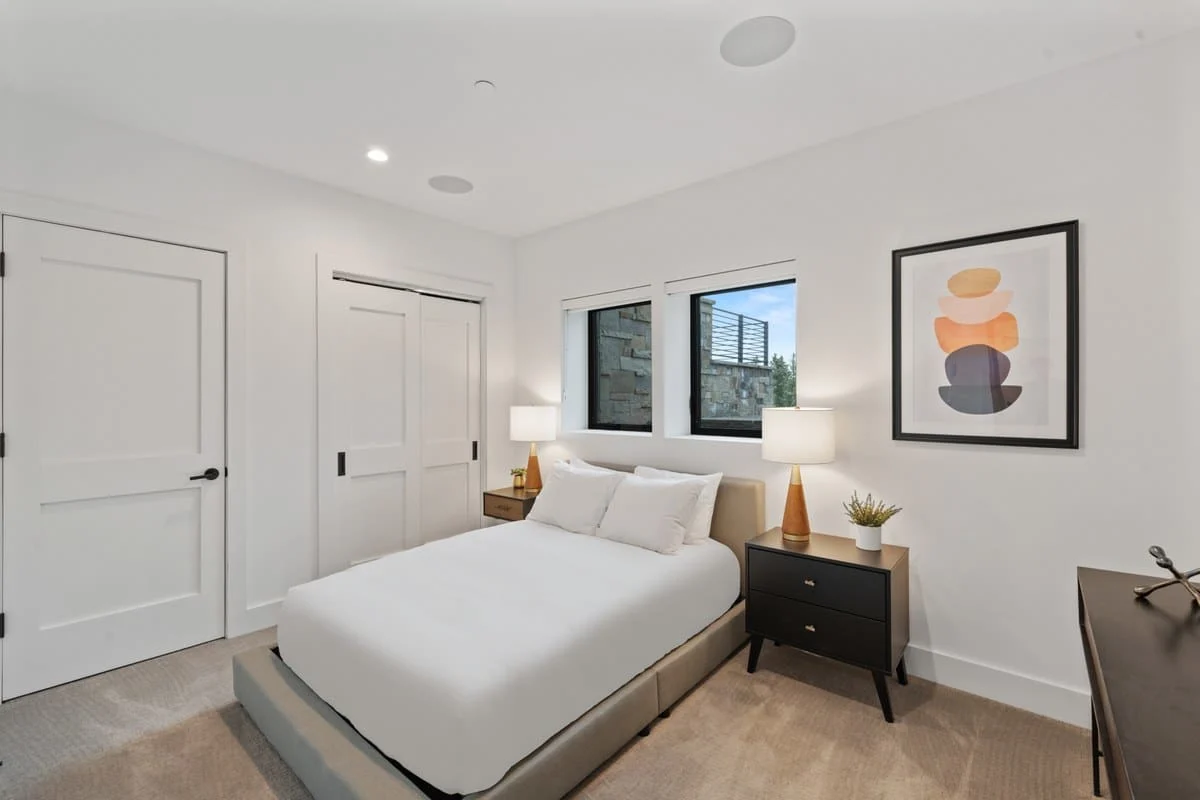 Bedroom image 1