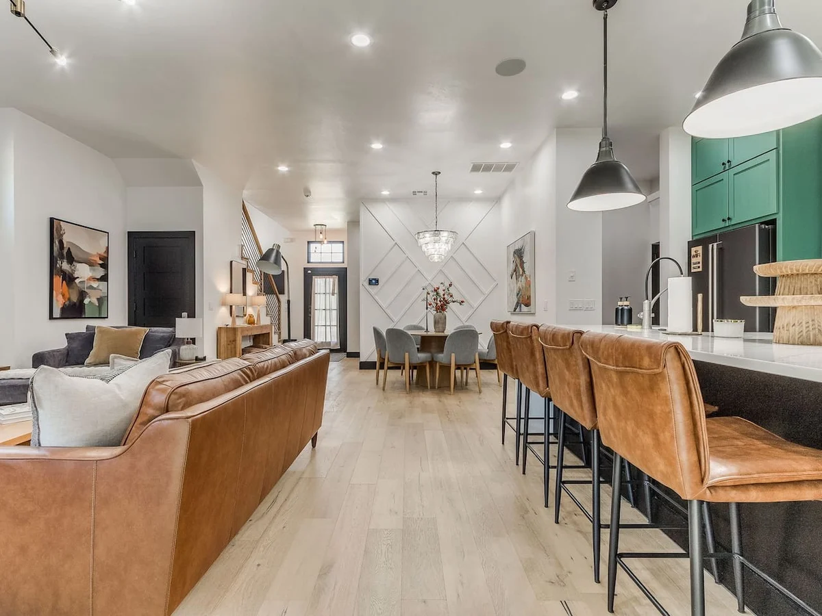 Home in Oklahoma City property photo 2
