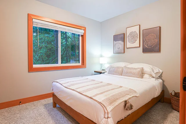 Bedroom image 1