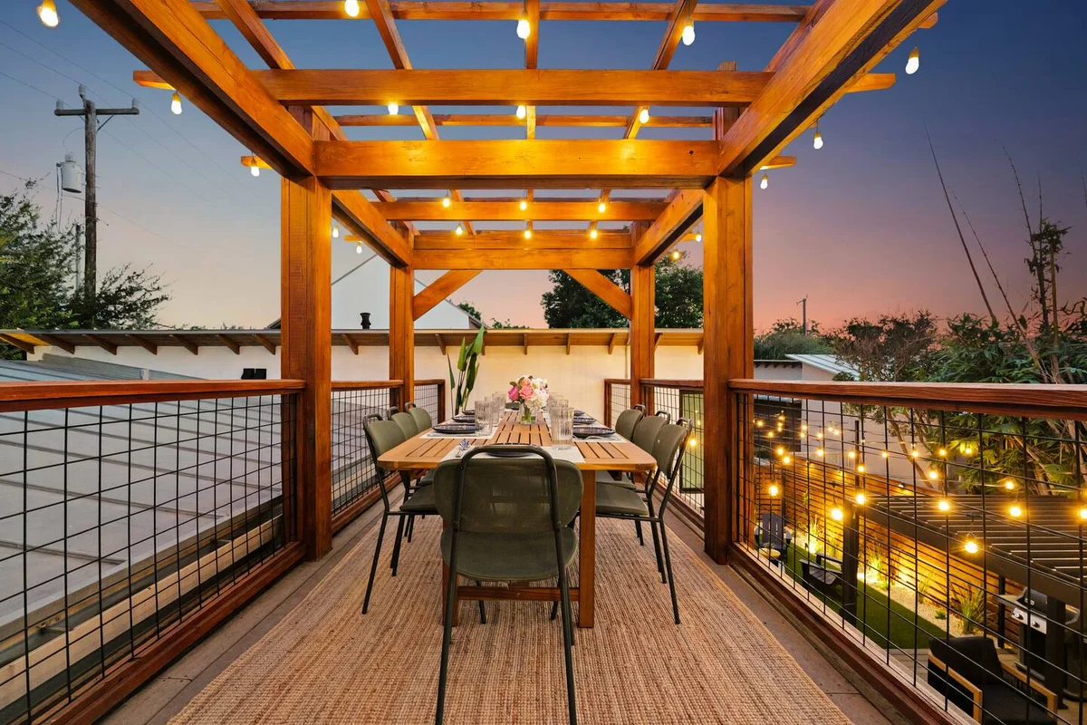 #1 Downtown SA House-Walk to Tower & Alamodome property photo 4
