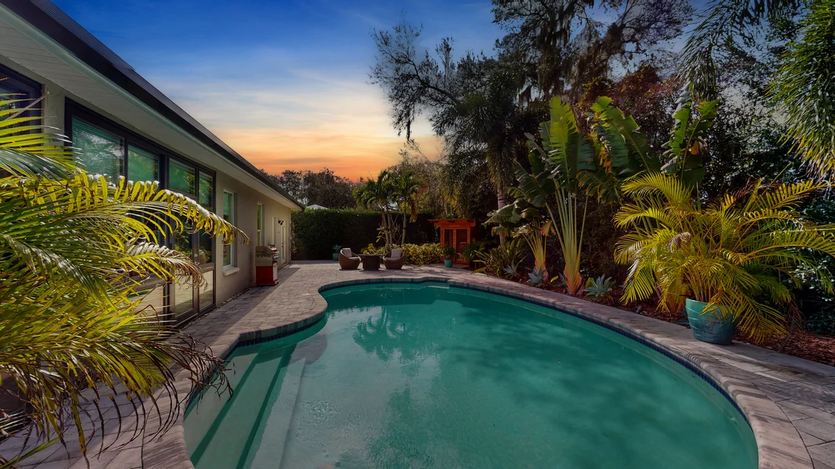 Luxury Pool Home in Riverview Tampa property photo 4