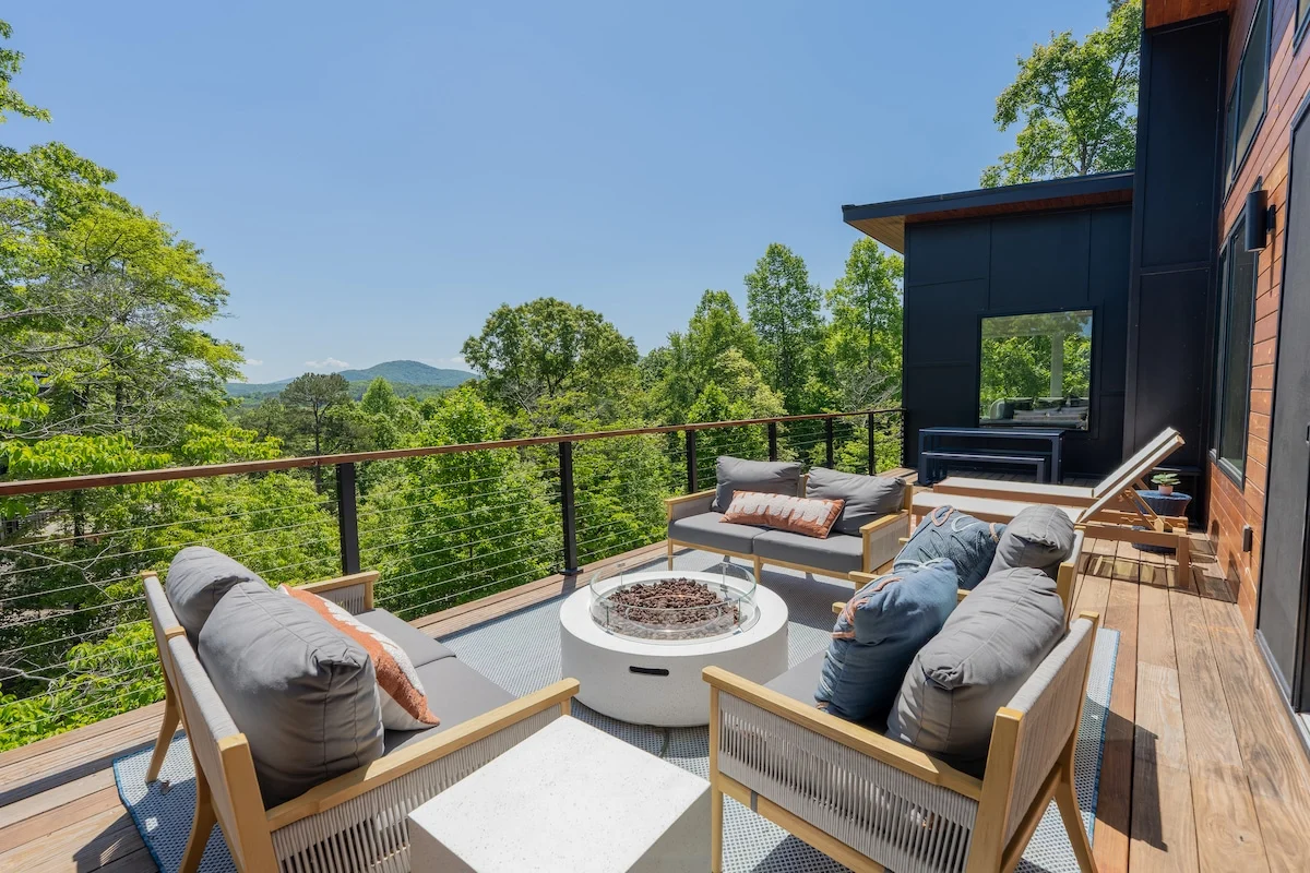 The Eyrie, Luxe Mountain Retreat, Hot Tub, View property photo 2