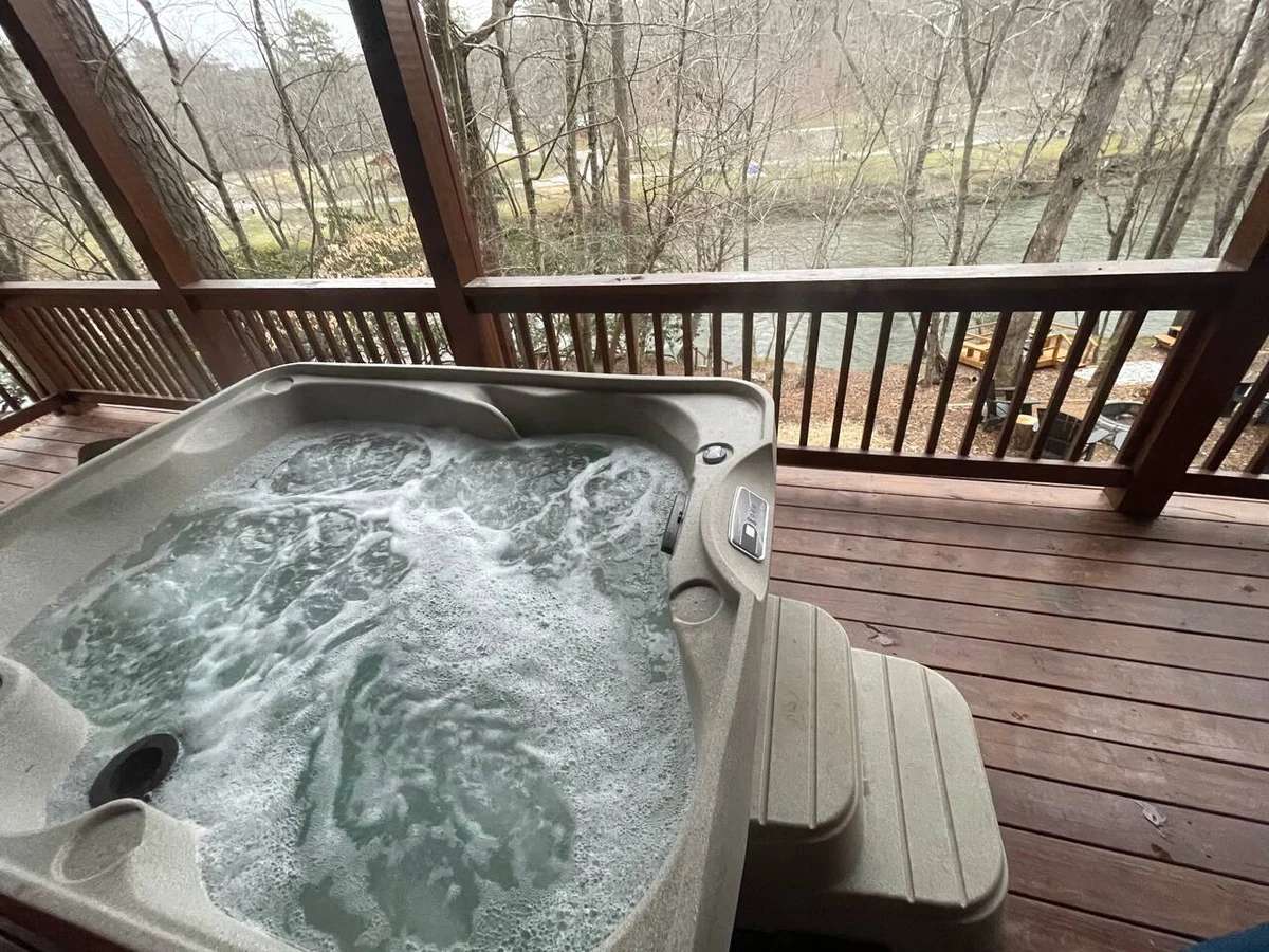 Riverside Cabin property photo 2