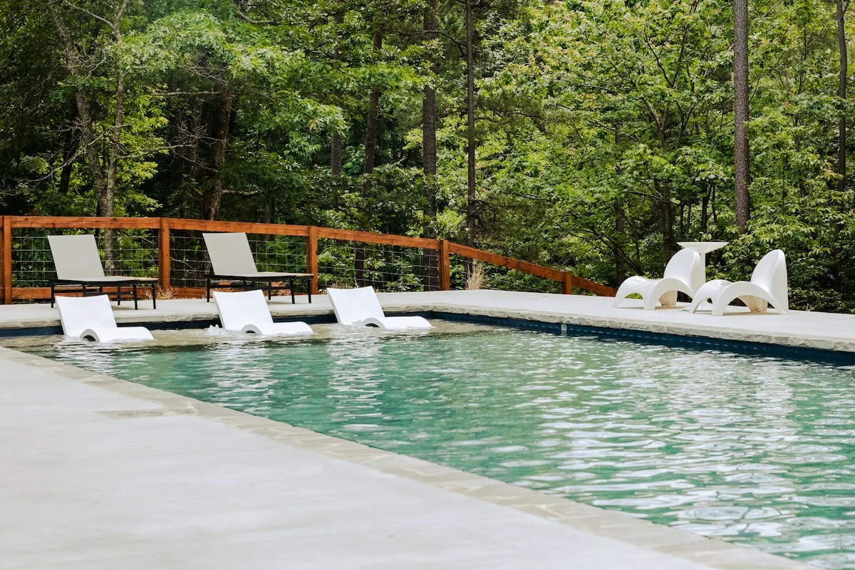 Serenity Now, Deck + Fire + Hot Tub/Sauna Access property photo 3