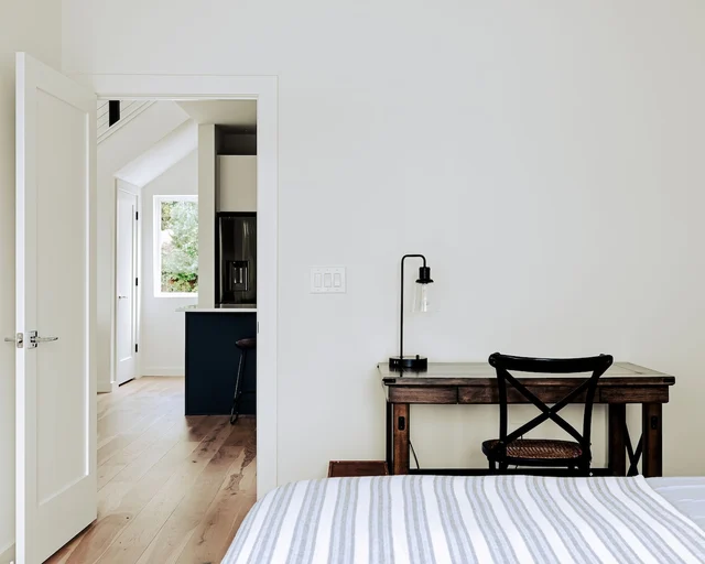Bedroom image 1
