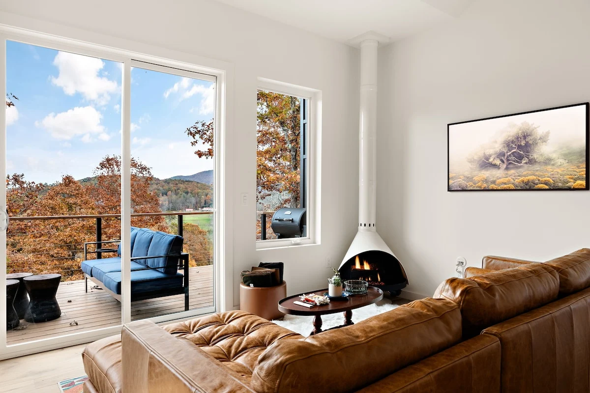Wildcat Modern - Fireplace/Firepit/Dogs/Views property photo 2
