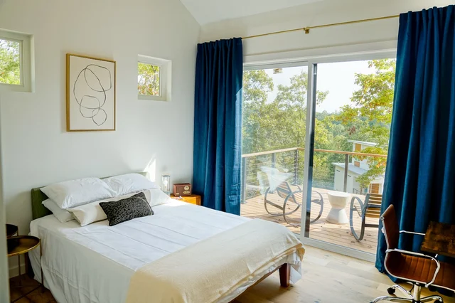 Bedroom image 1