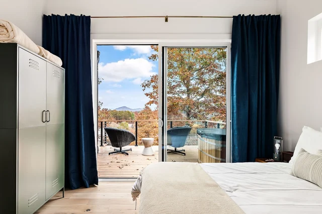 Bedroom image 1