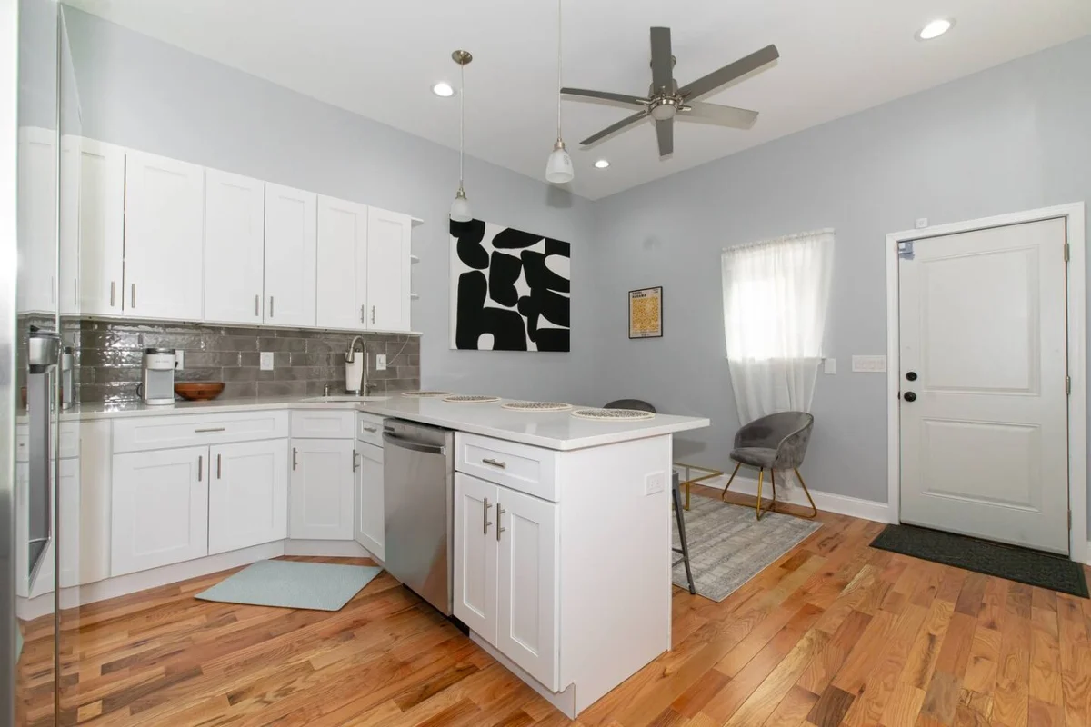 Modern Apt, Near Temple University property photo 3