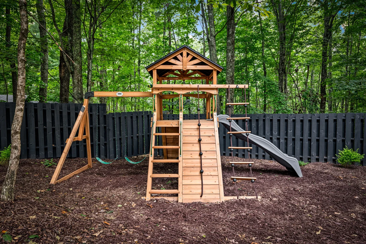 Pool, Spa, Sauna, Playground, Firepit + Game Room property photo 5