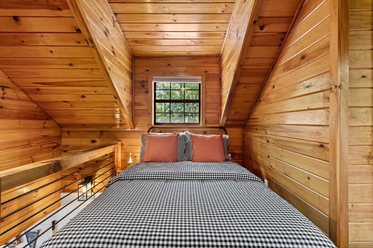 Bedroom image 1