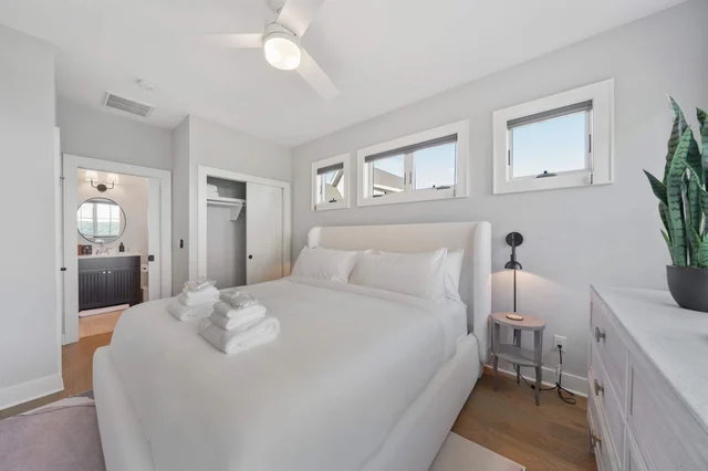 Bedroom image 1