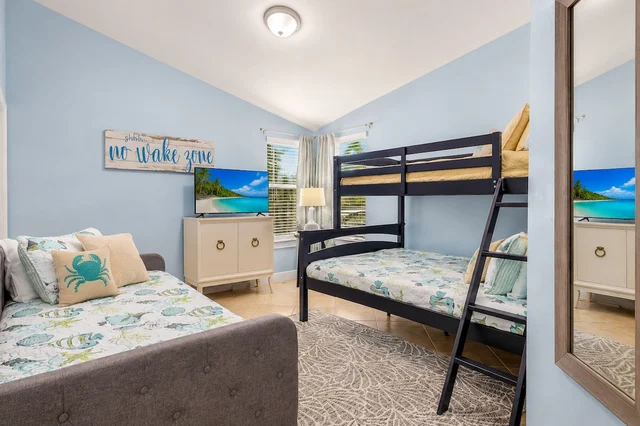 Bedroom image 1