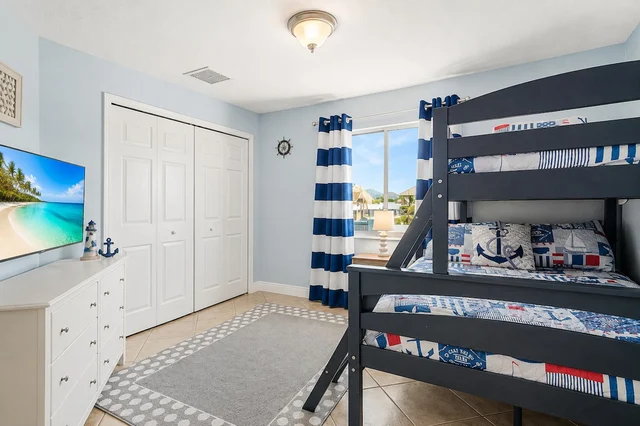 Bedroom image 1