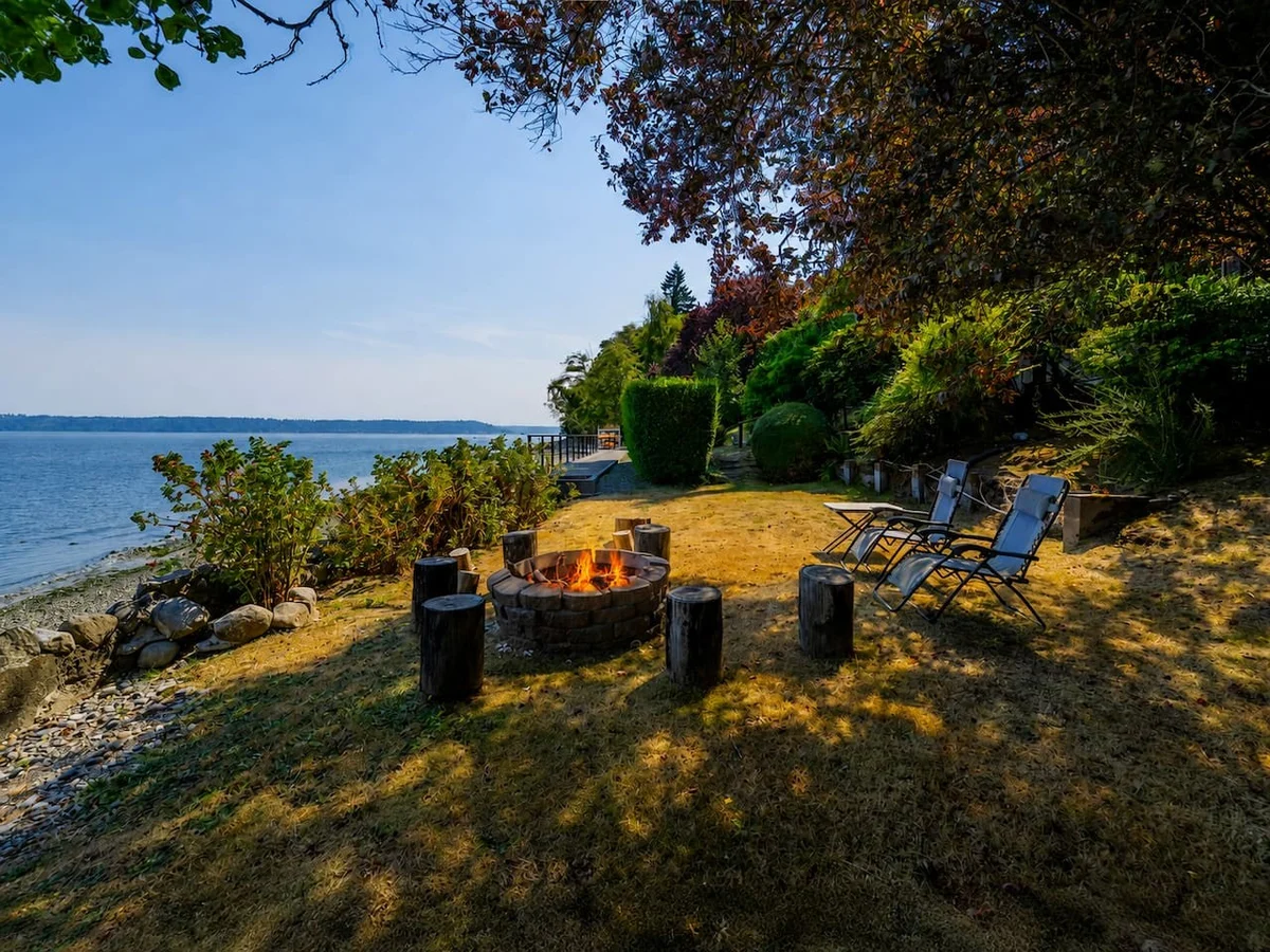 Sea & Sky, Beachfront Escape w/ Stunning Views property photo 3