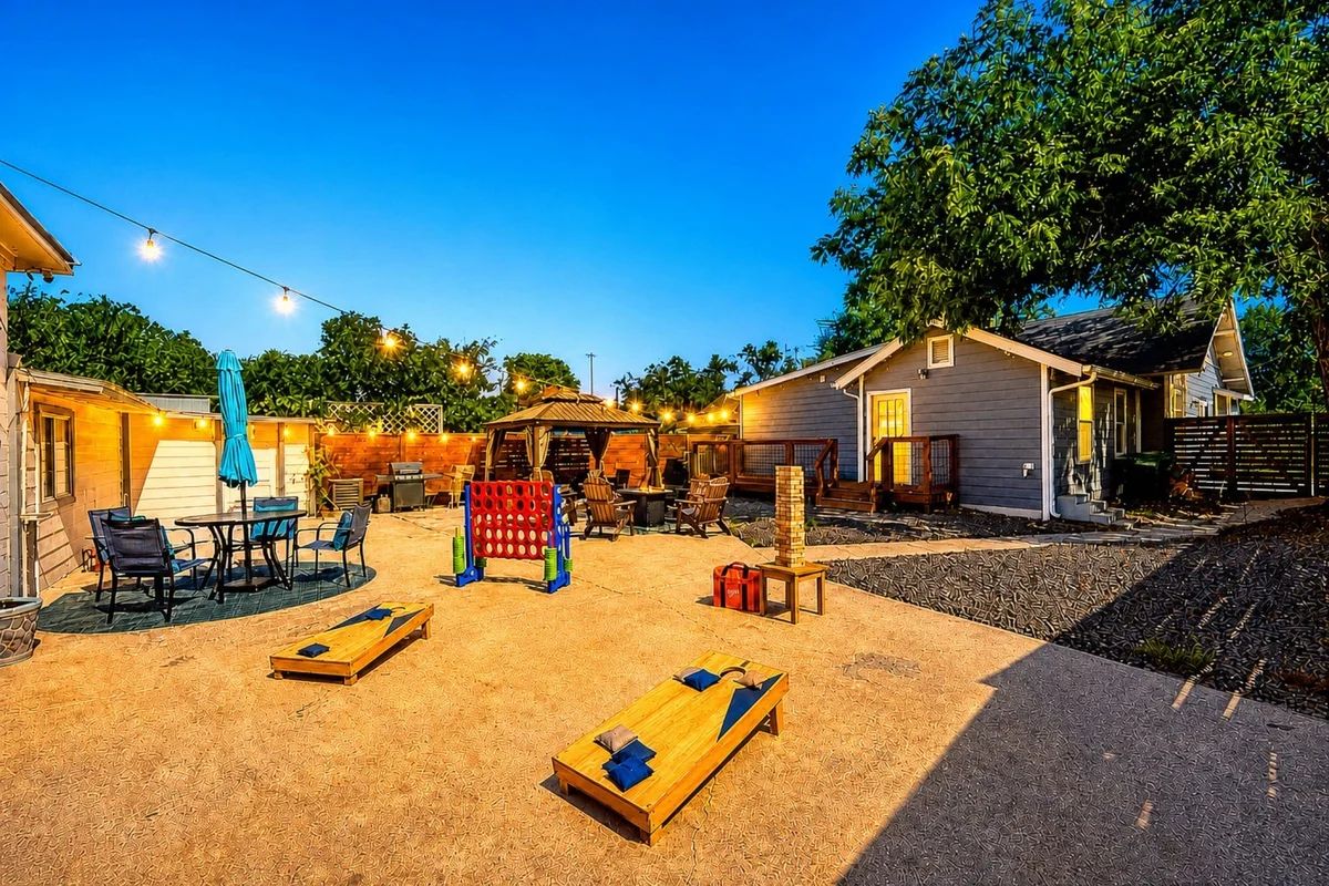 Private Yard Fire Pit Outdoor Games Casita property photo 4