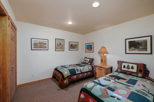 Bedroom 3 image 1