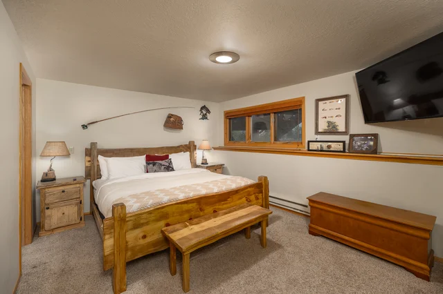 Guest Bedroom | Bunkroom image 1