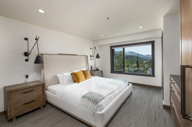 Bedroom 1 | Master image 1