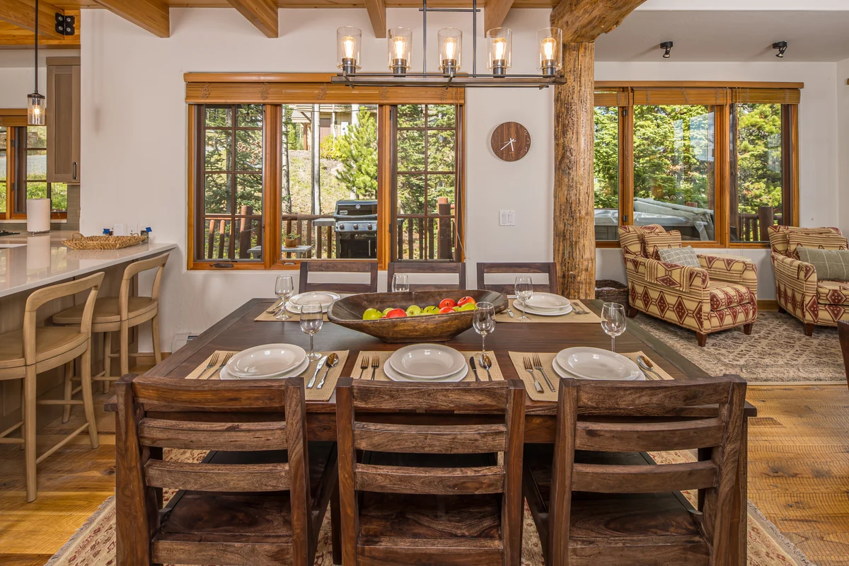 Big Sky - Cowboy Heaven - Powder River Chalet property photo 2