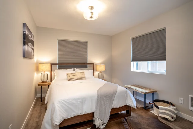 Bedroom 1 image 1