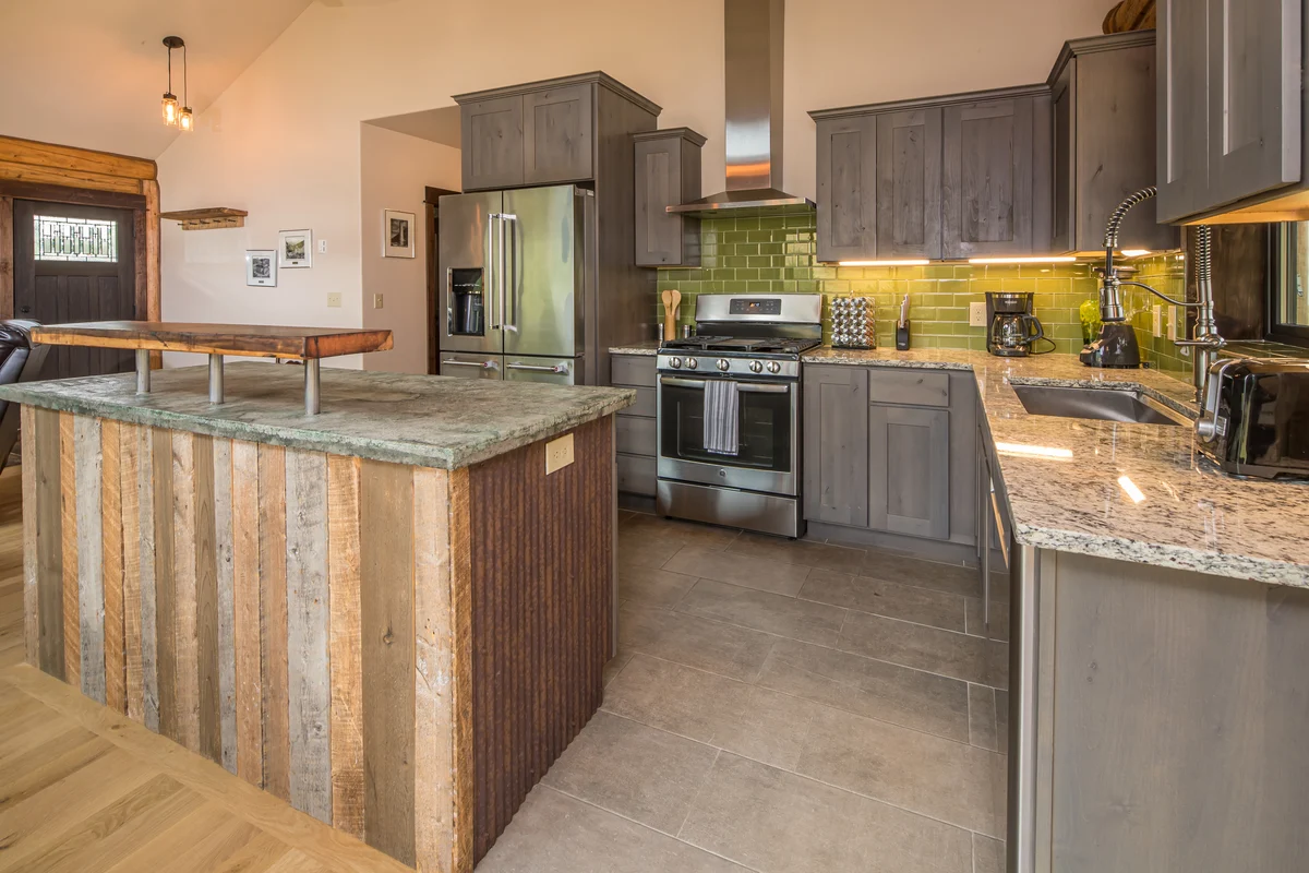 Bozeman - Sypes Canyon Cabin property photo 5