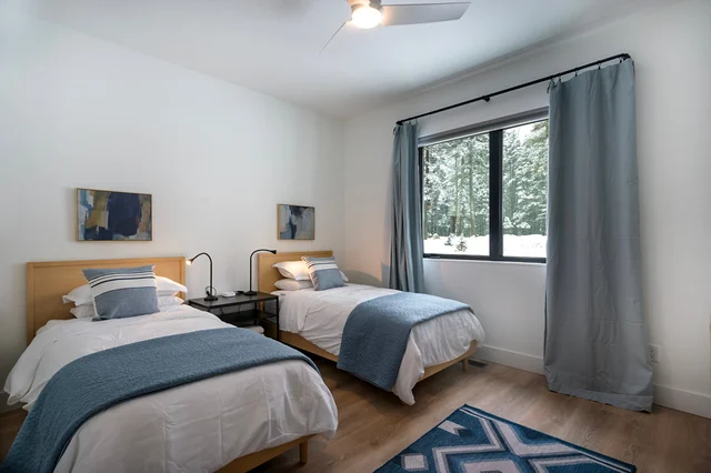 Bedroom 3 image 1