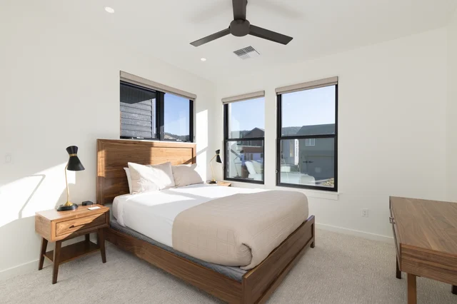 Bedroom 3 image 1