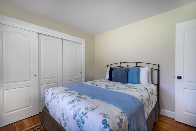 Bedroom 4 image 1