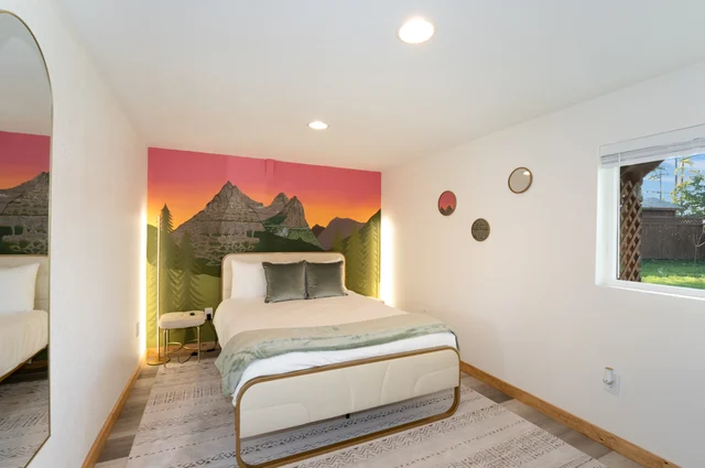 Bedroom 1 image 1