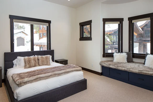 Bedroom 3 image 1