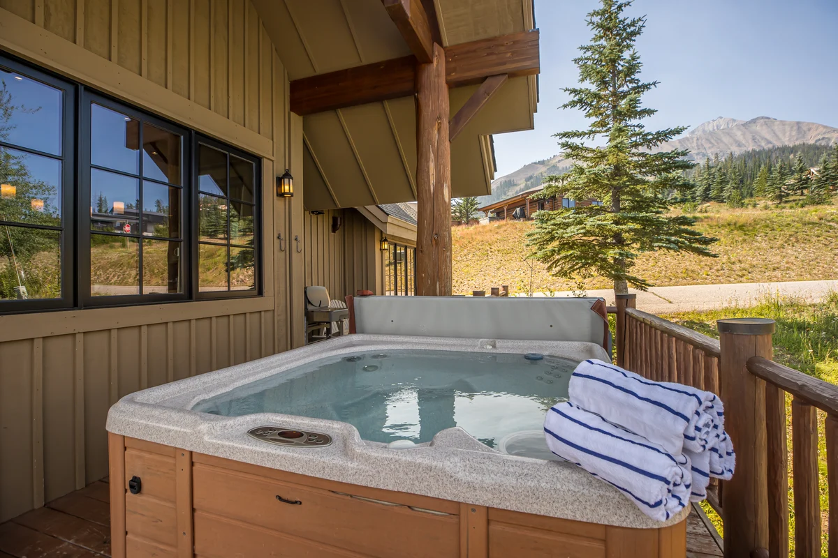 Big Sky - Cowboy Heaven - The Stone and Timber Chalet property photo 2
