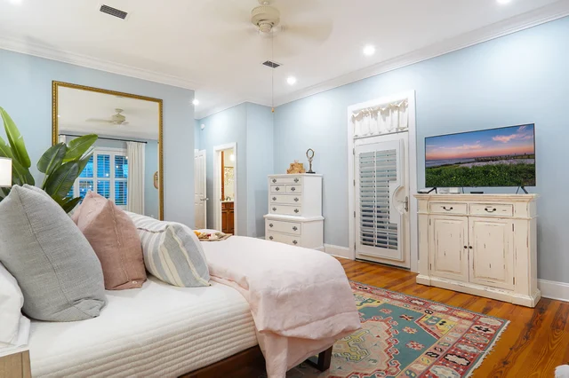 Bedroom image 1
