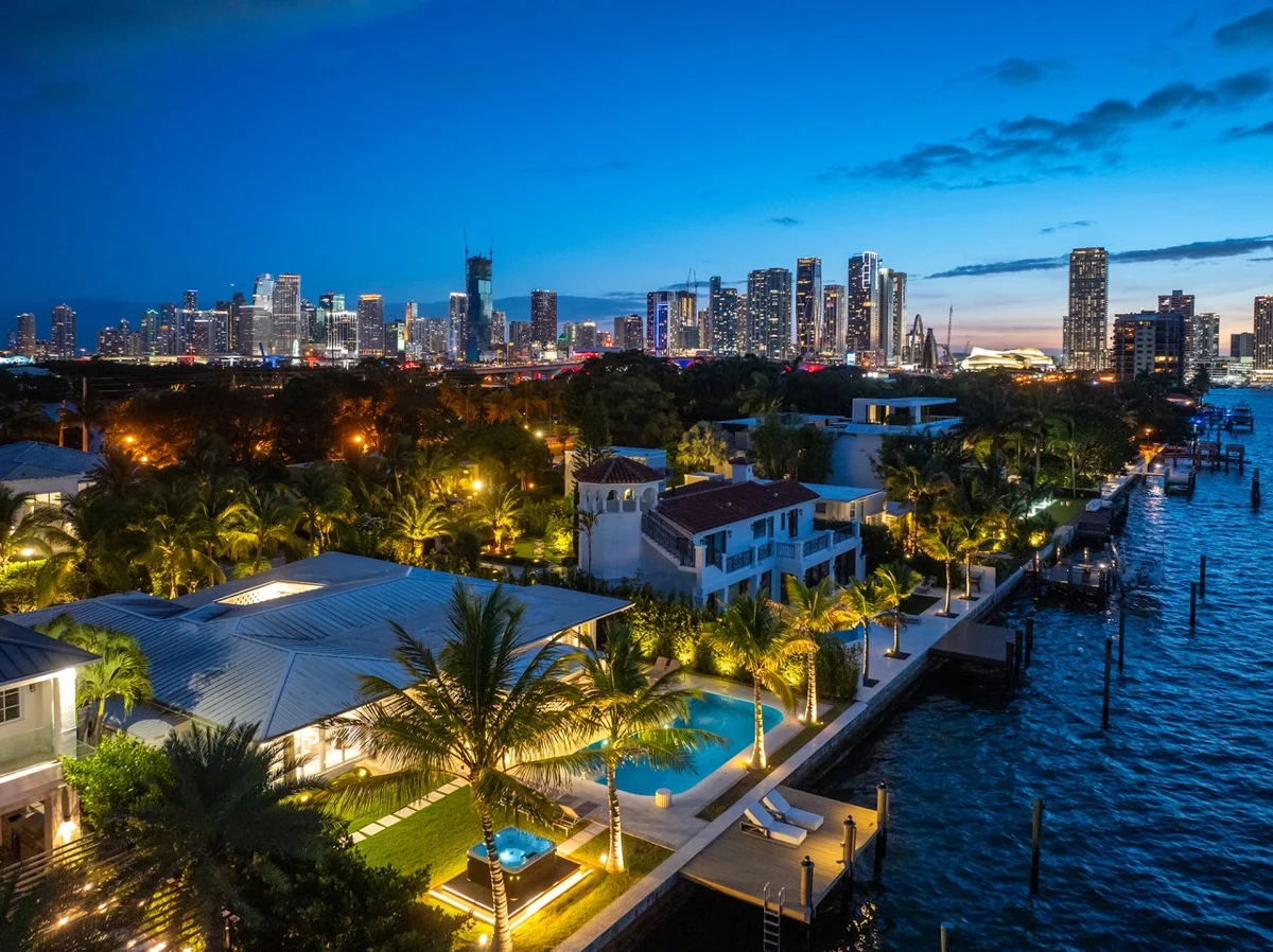 Miami Waterfront Villa w/ Pool, Spa & Sunset Views property photo 2