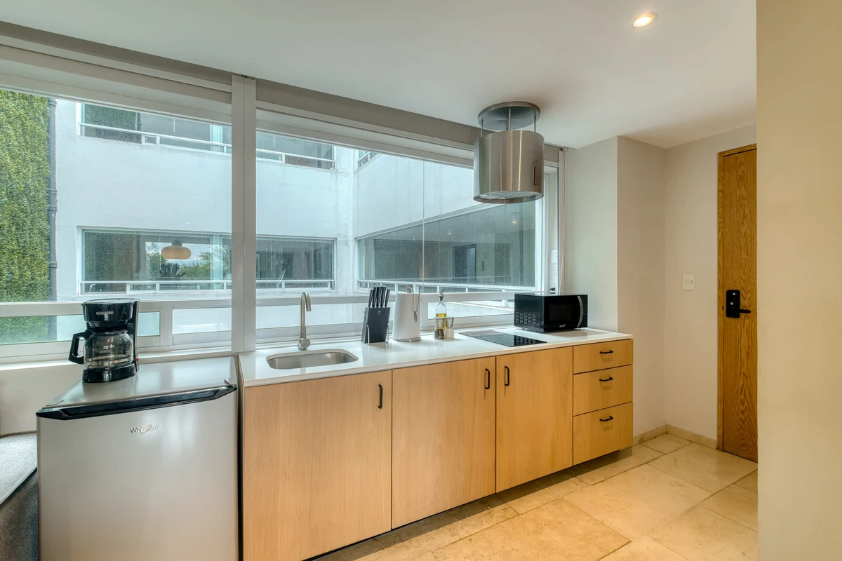 Nido Modern King Studio in Central Roma Norte property photo 3