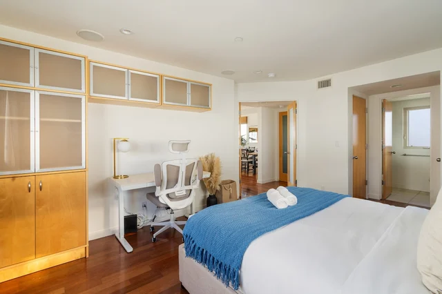 Bedroom 1 image 1