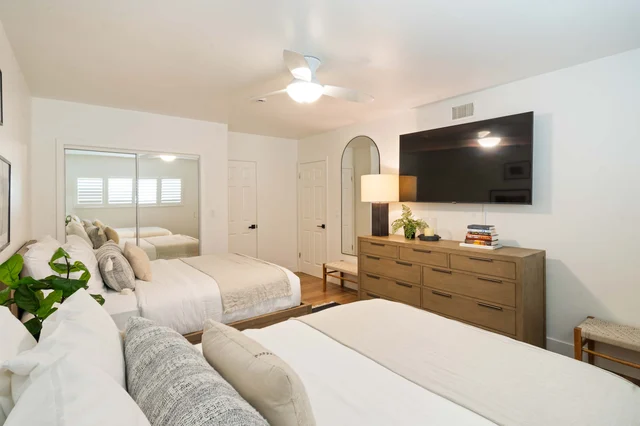 Bedroom 1 image 1