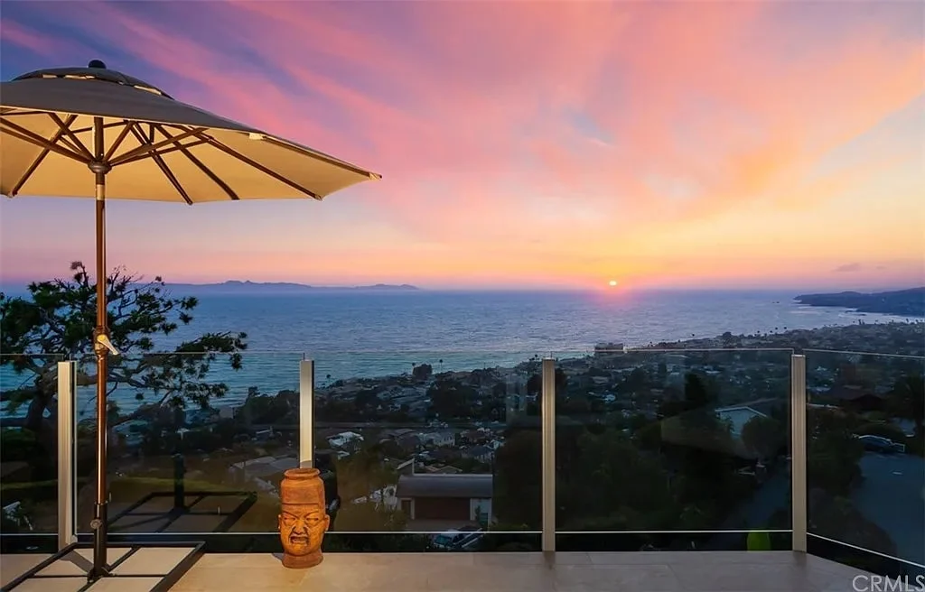 Panoramic LB Views, Hot Tub, Designer property photo 4
