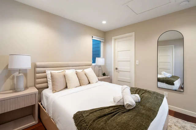 Bedroom 3 image 1